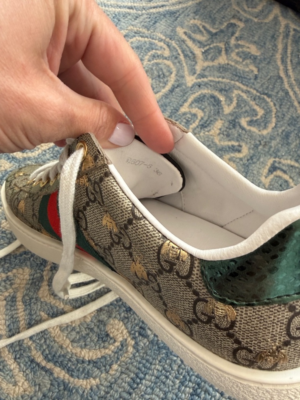 Gucci Bee sneakers size 36 - Picture 7 of 8
